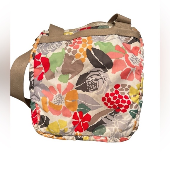 LeSportsac 3 Zip Crossbody bright Floral Nylon Swingpack - Picture 4 of 7